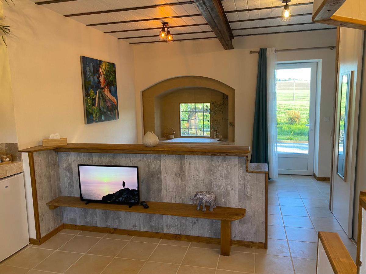 L'Anagramme, Chambres, Table D'Hotes Et Gite Pour Adultes, Naturistes Ou Non ! Cindre Exterior photo
